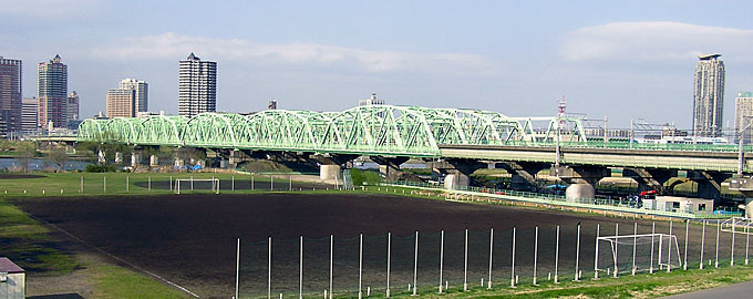 JR荒川鉄橋（上流側）